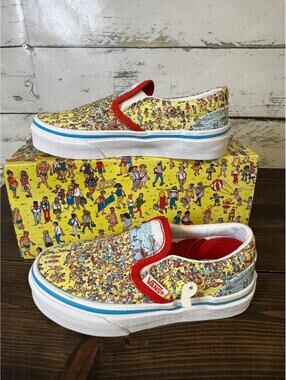 Van's Where's Waldo Classic Slip-On Kids 11 NIB